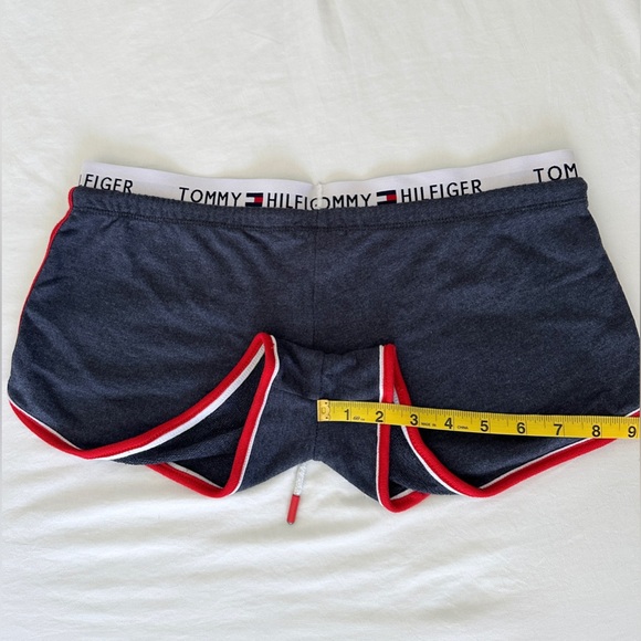 Tommy Hilfiger UO Exclusive Retro Shorts - Navy - M - Picture 12 of 12